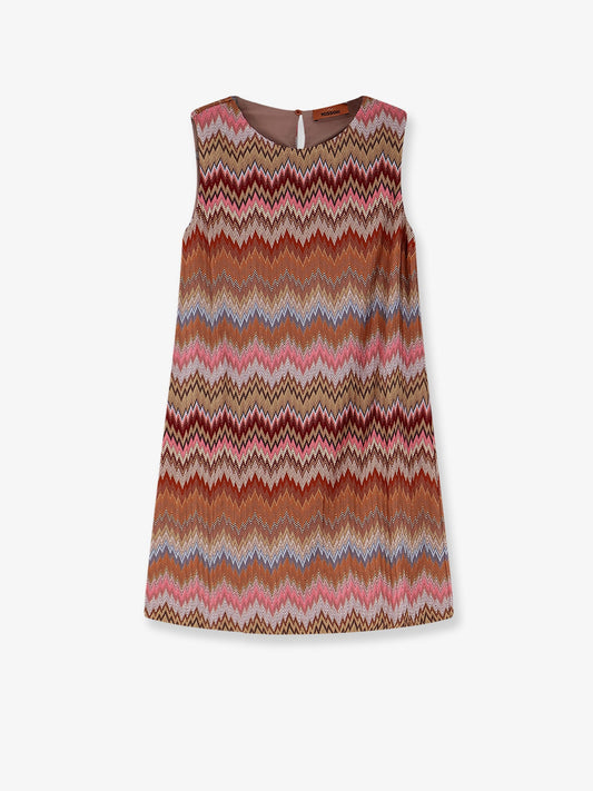 Short viscose dress with chevron pattern