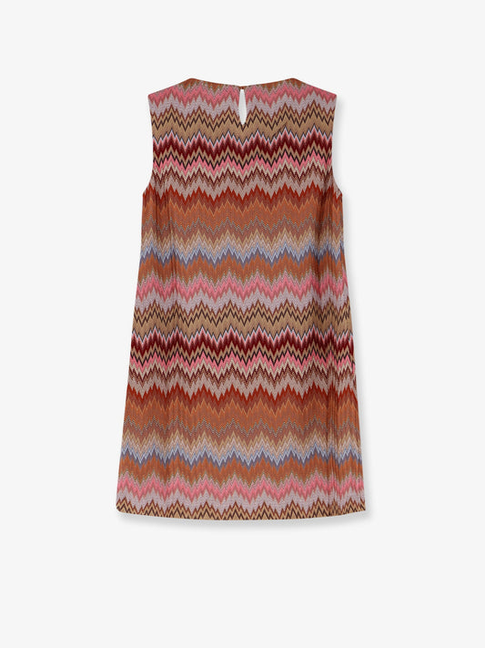 Short viscose dress with chevron pattern