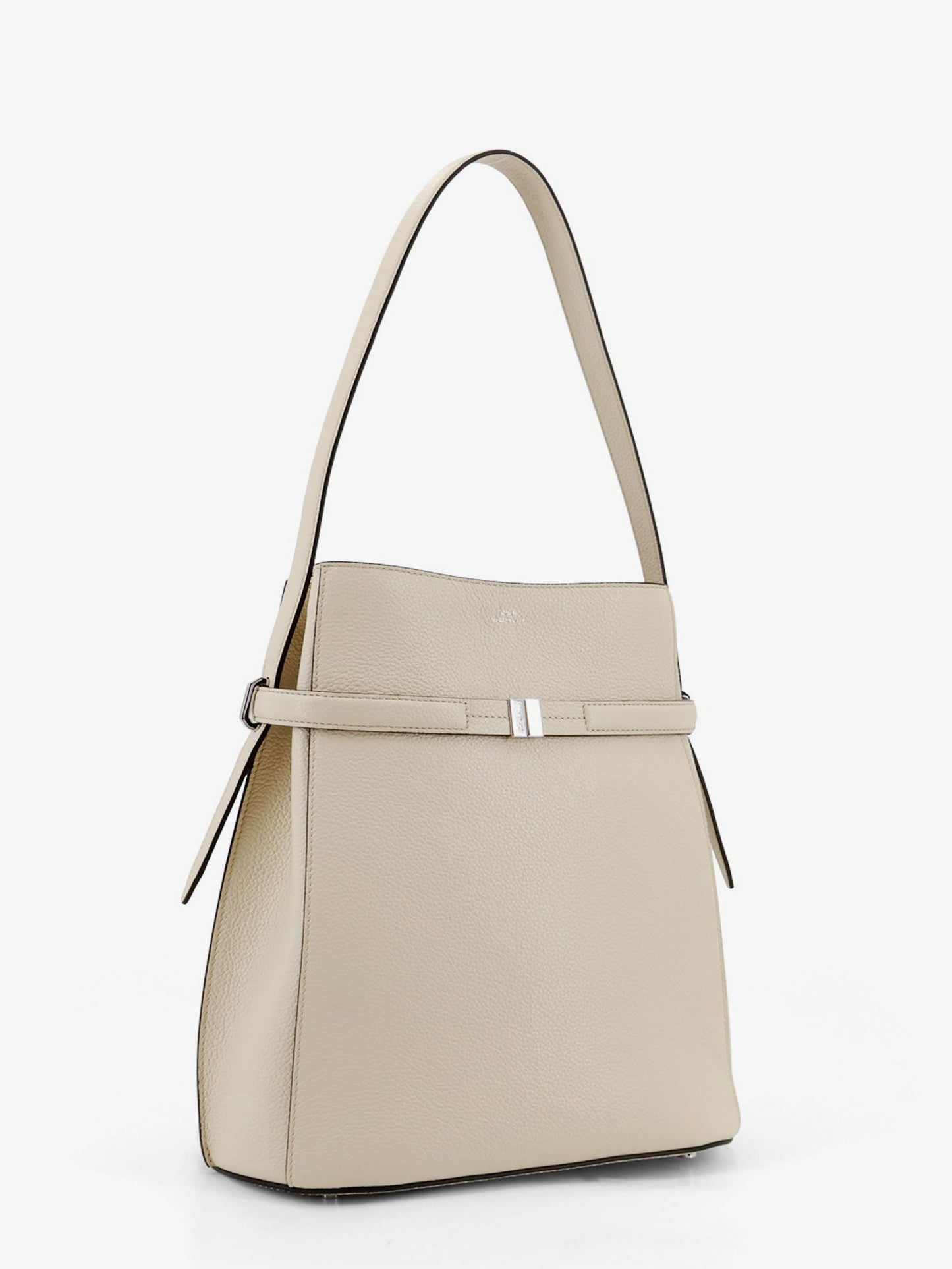 Hammered leather bucket bag with strap on the front