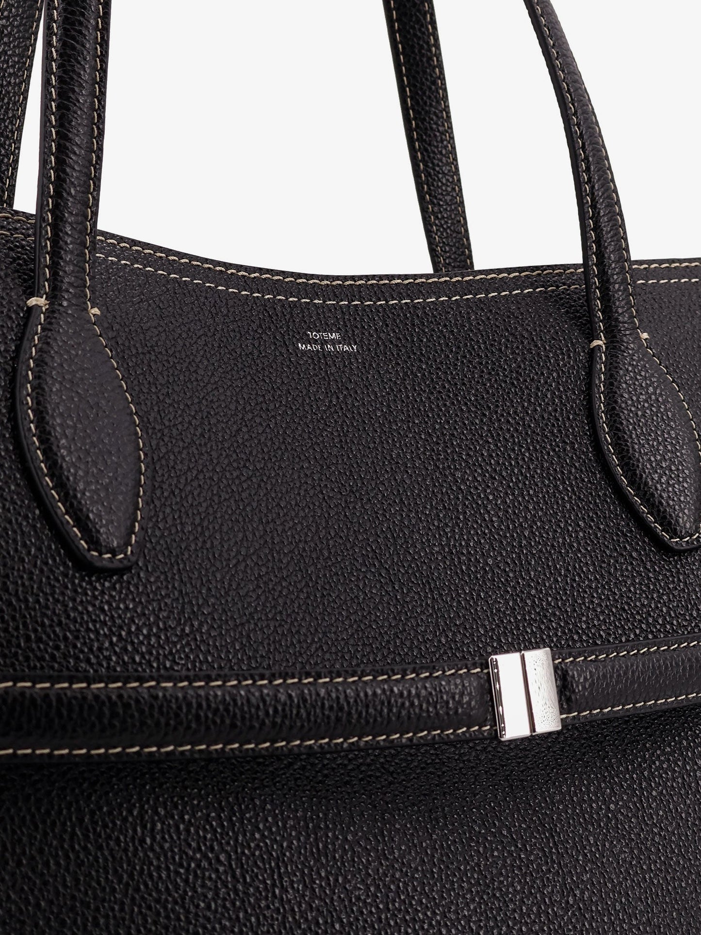 Leather shoulder bag with lettering logo on the front
