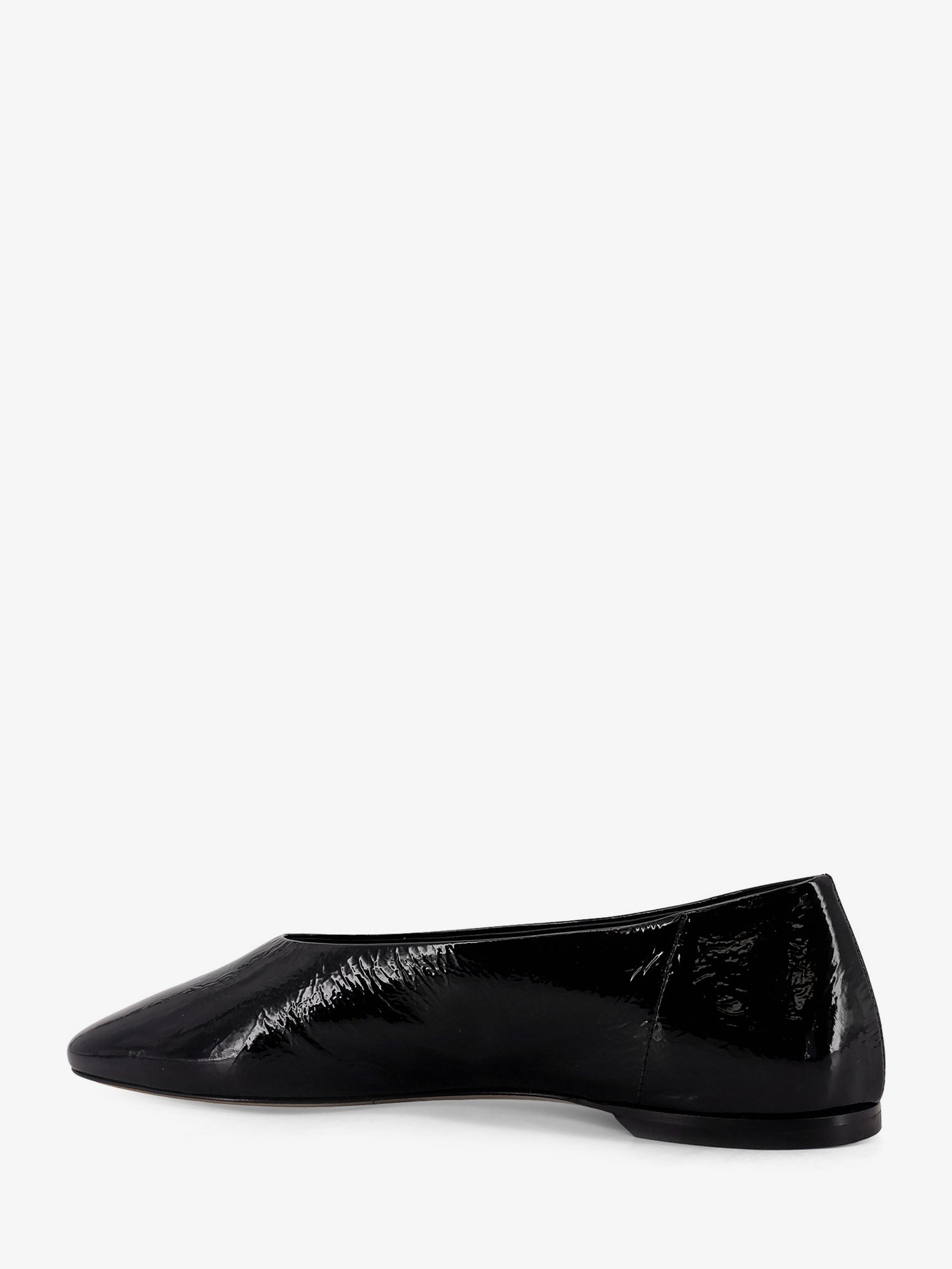 Patent leather ballerinas