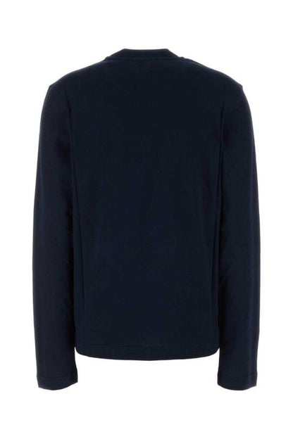 Long-sleeved t-shirt