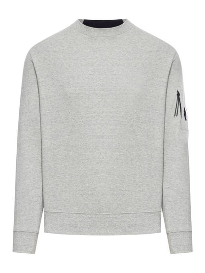 Long -sleeved t -shirt