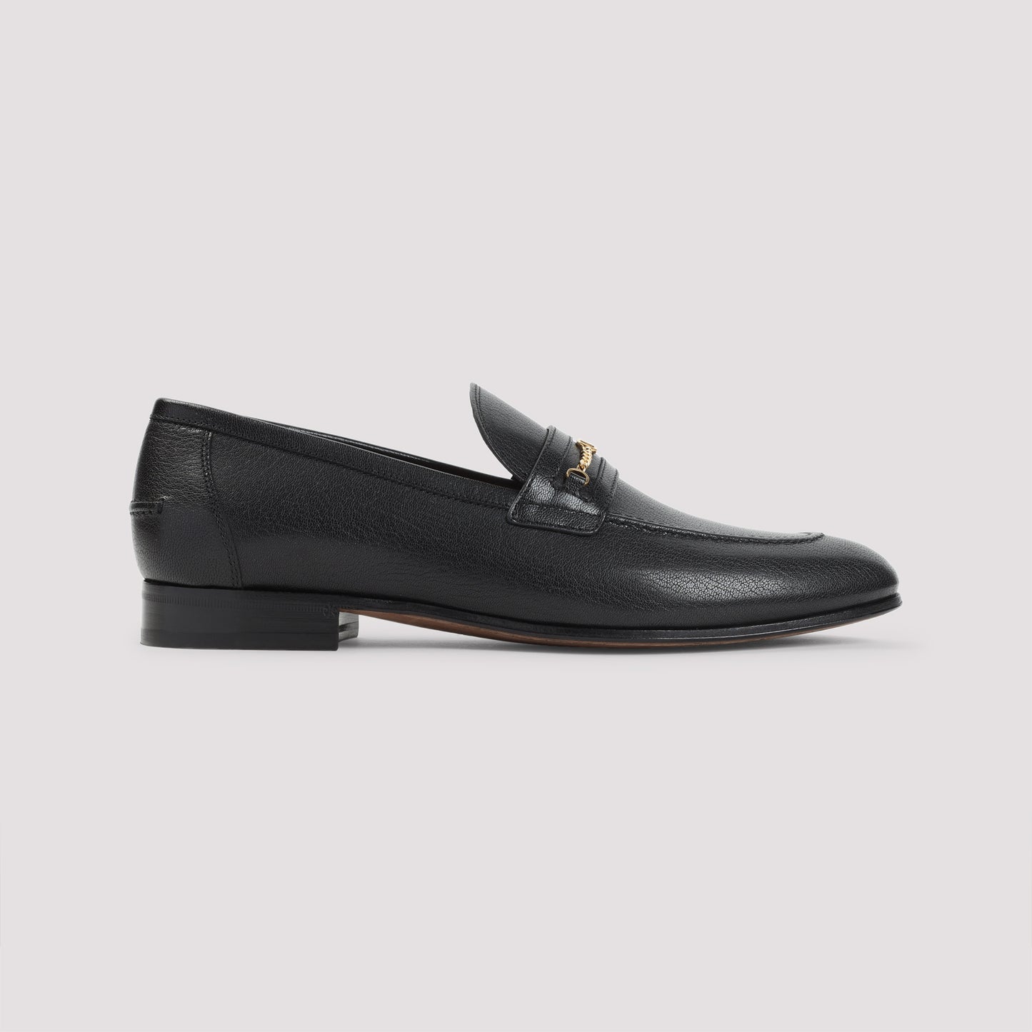 v logo signature loafer-image-3