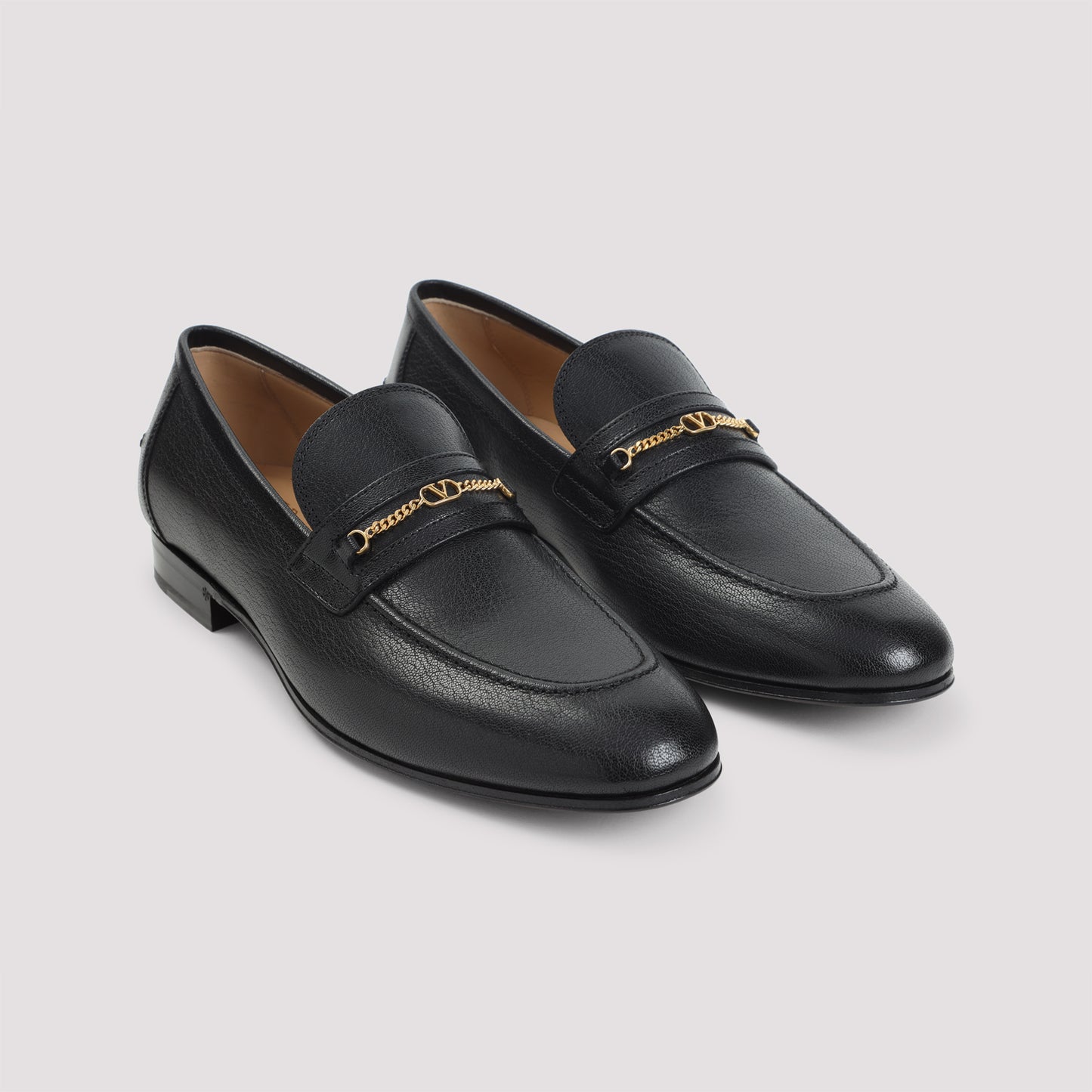 v logo signature loafer-image-5