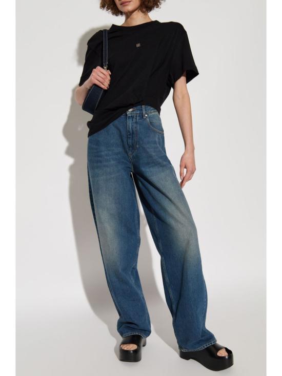 Short -sleeved t -shirt