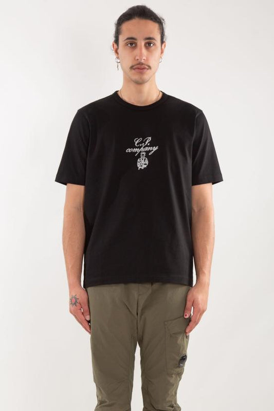 Short -sleeved t -shirt