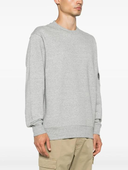 Long -sleeved t -shirt