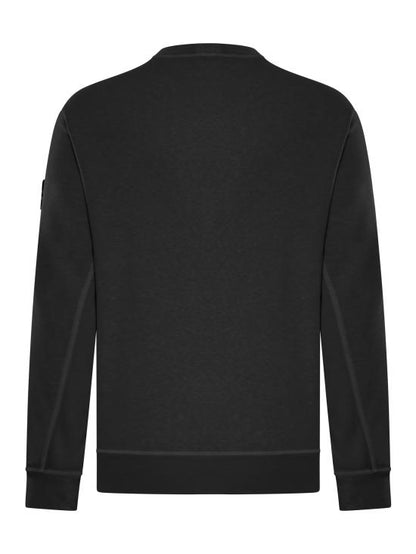 Long -sleeved t -shirt