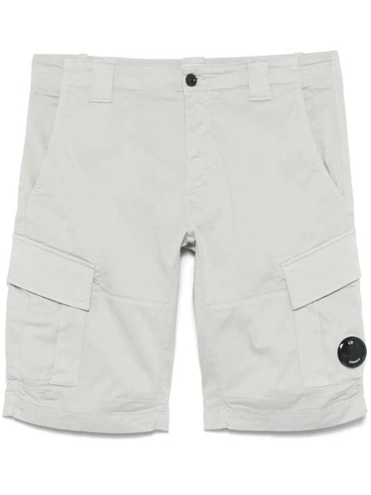 Short pants