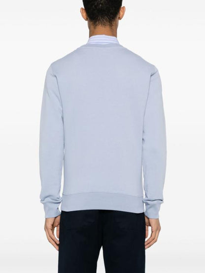 Long -sleeved t -shirt