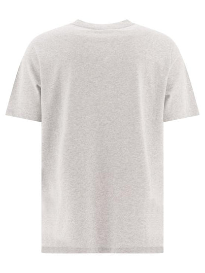 Short -sleeved t -shirt