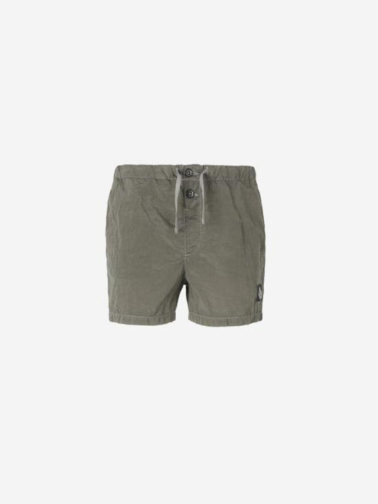 Short pants