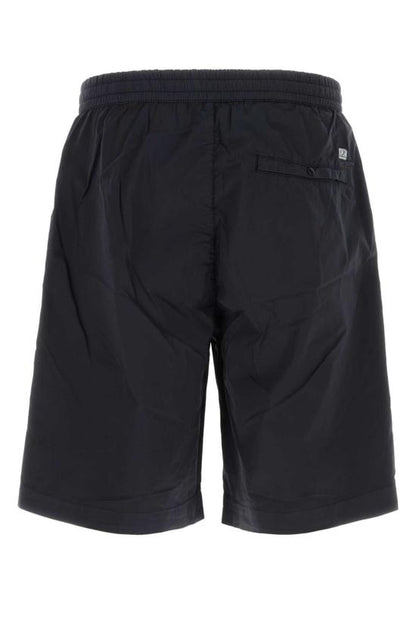 Short pants
