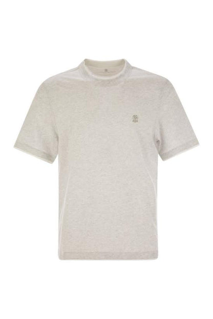 تي شيرت بأكمام قصيرة