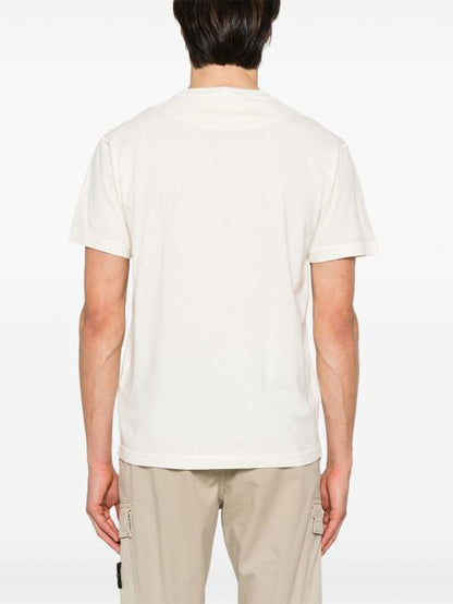 Short -sleeved t -shirt