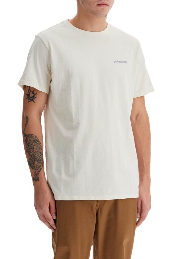 Short -sleeved t -shirt