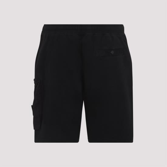 Short pants