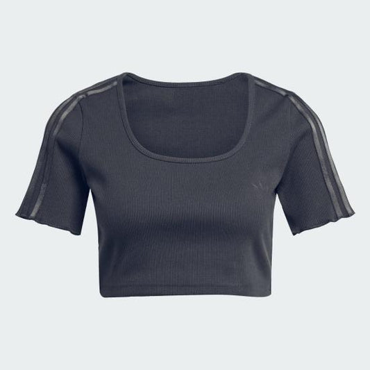 Short -sleeved t -shirt