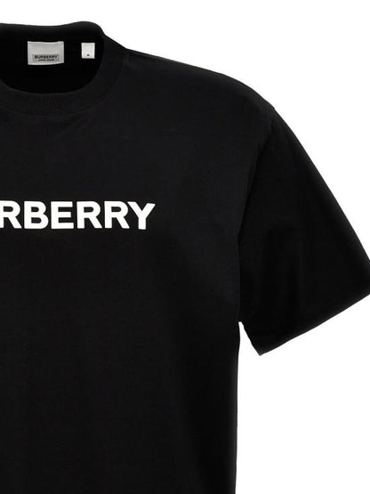 Short -sleeved t -shirt