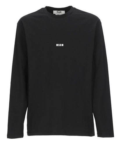 Long -sleeved t -shirt