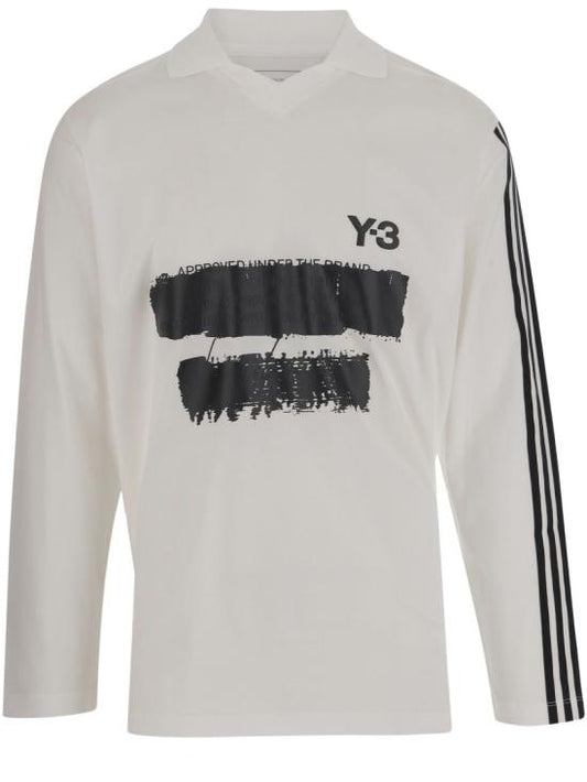 Long-sleeved t-shirt