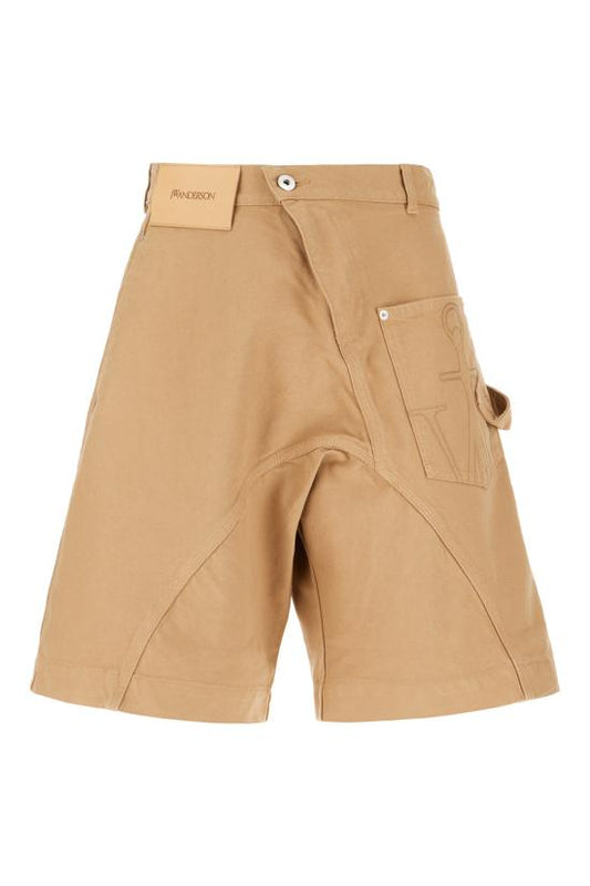 Short pants