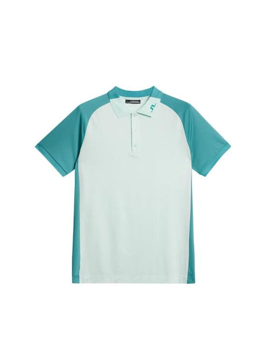 Short sleeve t -shirt