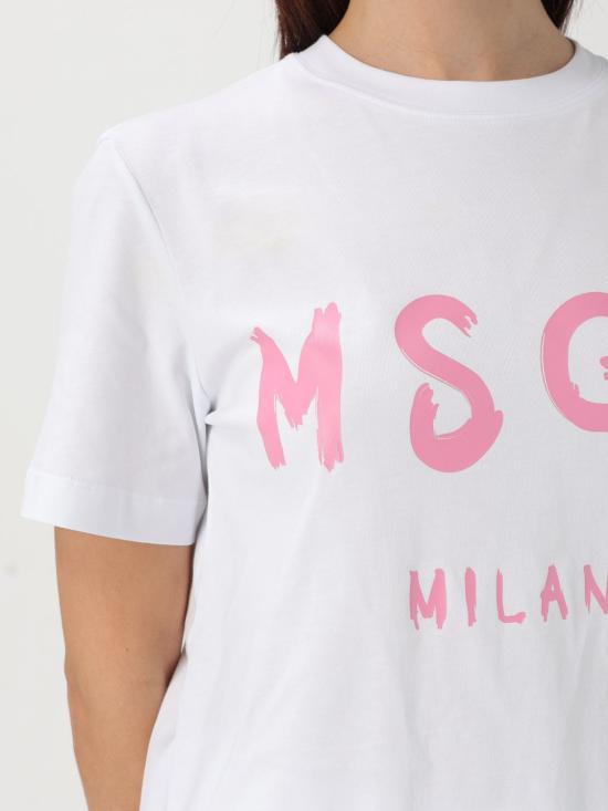 Short -sleeved t -shirt