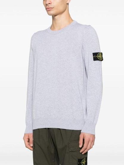 Long -sleeved t -shirt