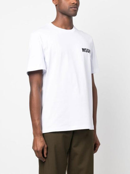 Short -sleeved t -shirt