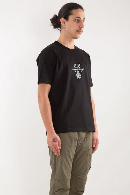 Short -sleeved t -shirt