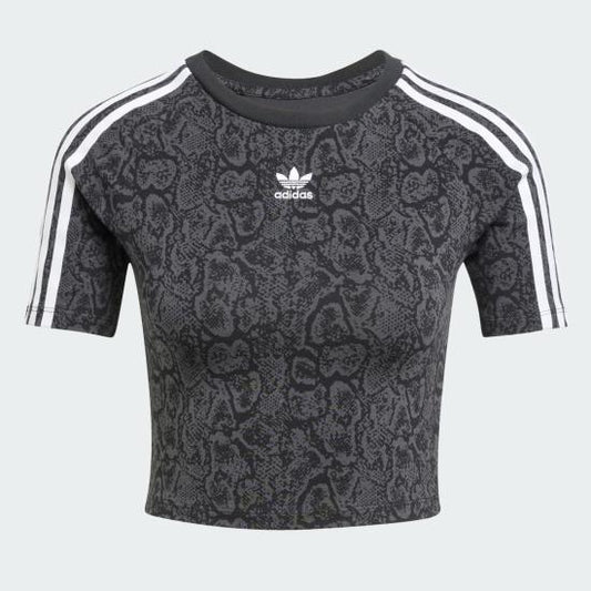 Short -sleeved t -shirt