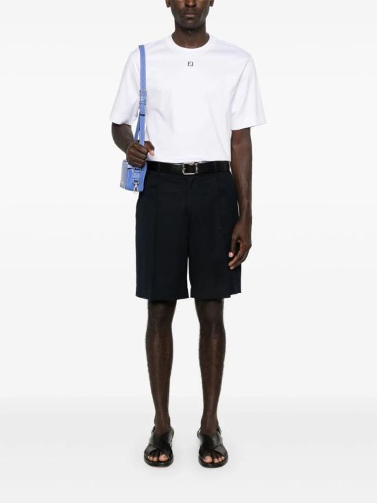 Short -sleeved t -shirt