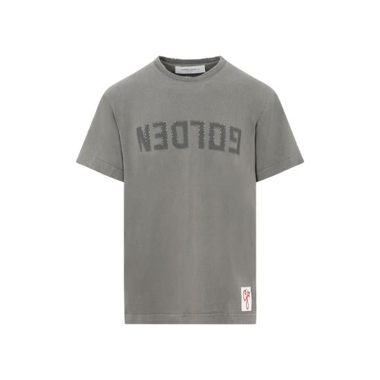 Short -sleeved t -shirt