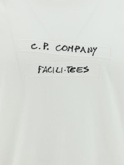 Short -sleeved t -shirt