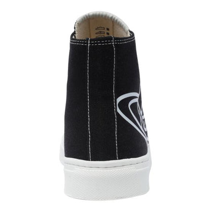 أحذية رياضية