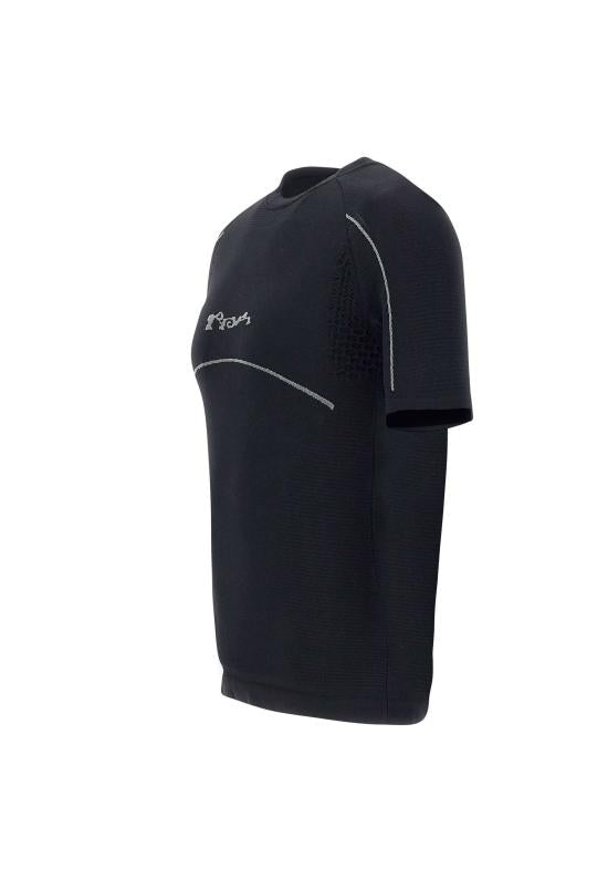 Short -sleeved t -shirt