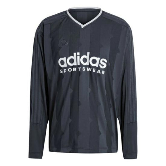 Long -sleeved t -shirt