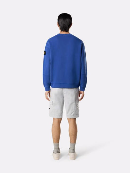 Long -sleeved t -shirt