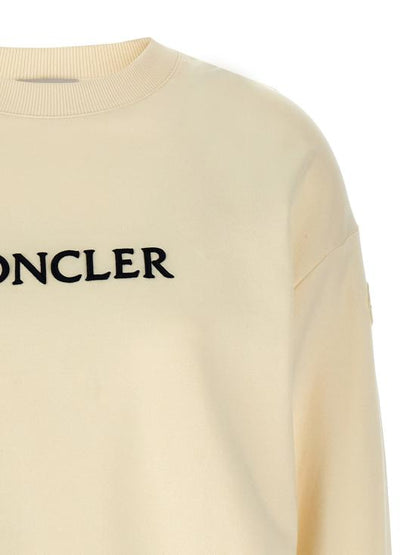 Long -sleeved t -shirt