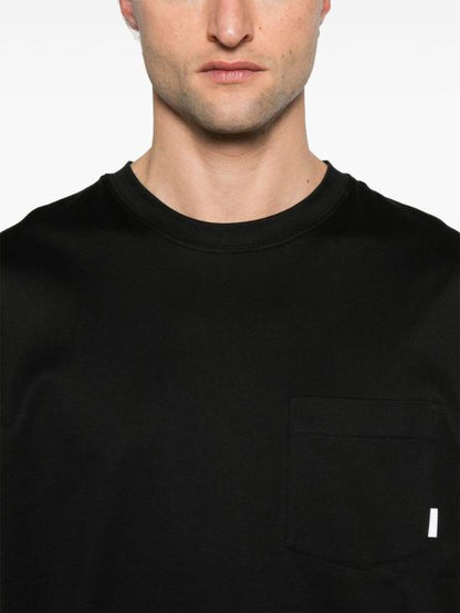Short -sleeved t -shirt
