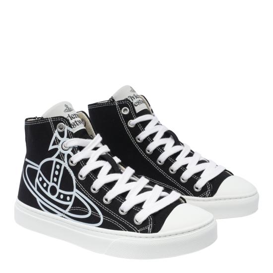 أحذية رياضية