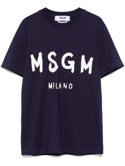 Short -sleeved t -shirt