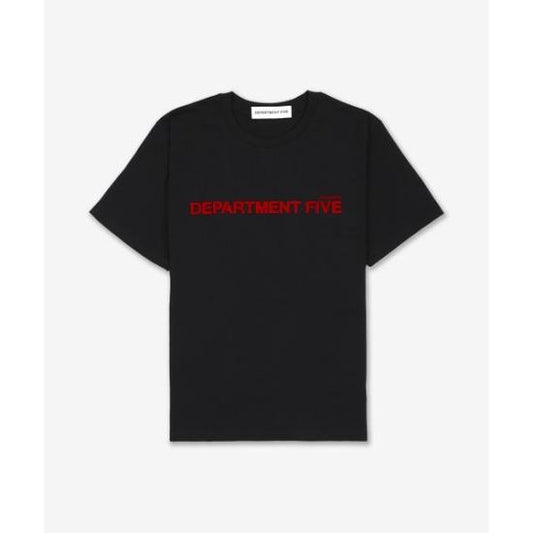Short -sleeved t -shirt