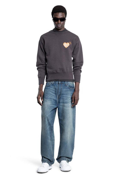 Long -sleeved t -shirt