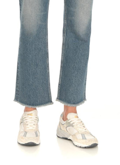 أحذية رياضية