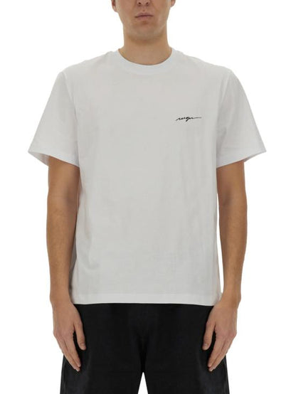 Short -sleeved t -shirt