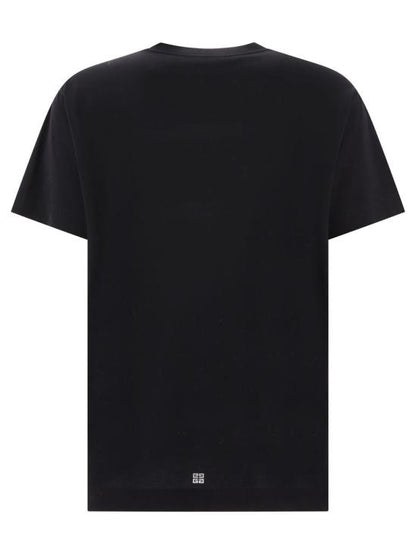 Short -sleeved t -shirt