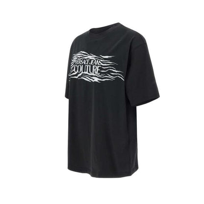Short -sleeved t -shirt